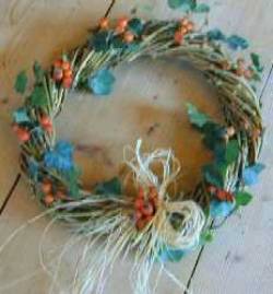 Herbstlicher Beerenkranz