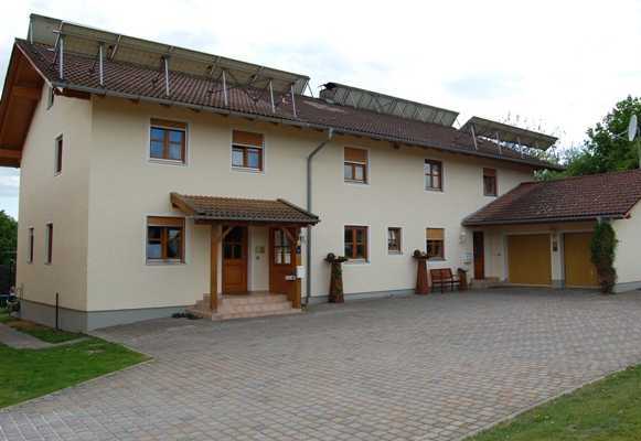 Haus mit Hof Nordseite